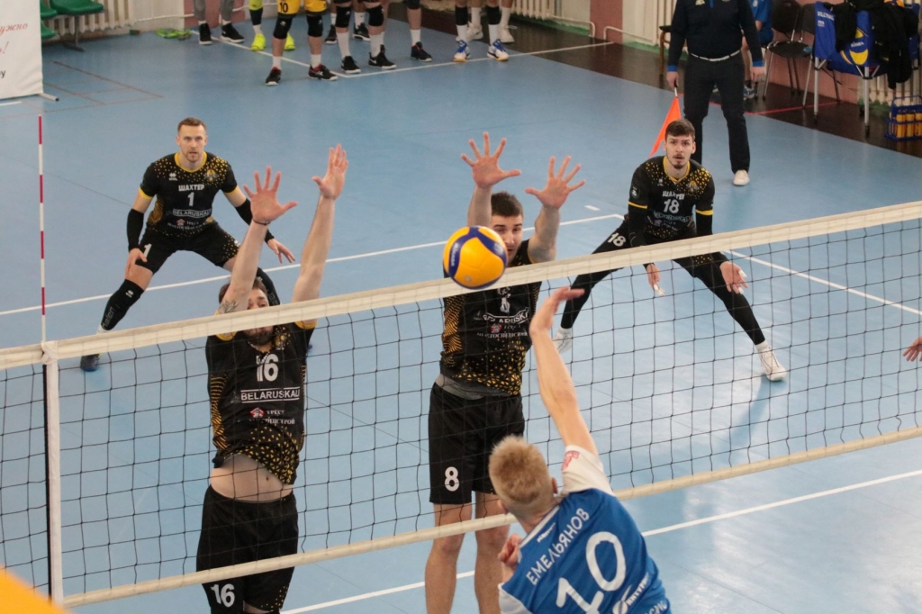 Много борьбы в туре. Результаты 23 января